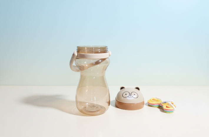 Baby Feeding Bottle with Straw – Perfect for Water & Juice