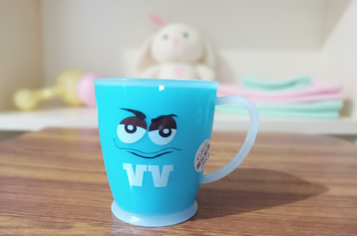 Stylish Plastic Tea Mug for Women