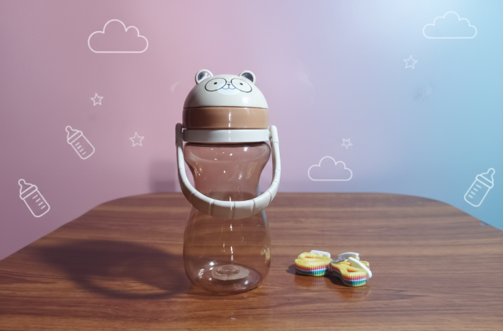 Baby Feeding Bottle with Straw – Perfect for Water & Juice