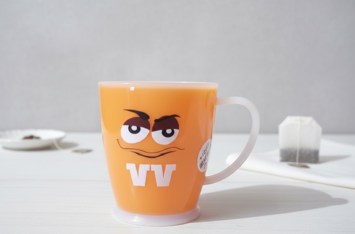 Stylish Plastic Tea Mug for Women